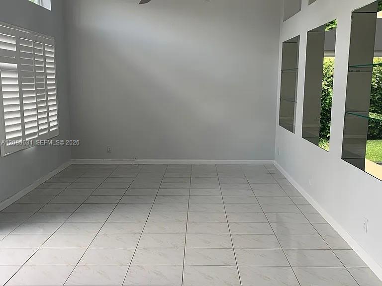 10000 NW 4th St, Plantation FL 33324 photo 2