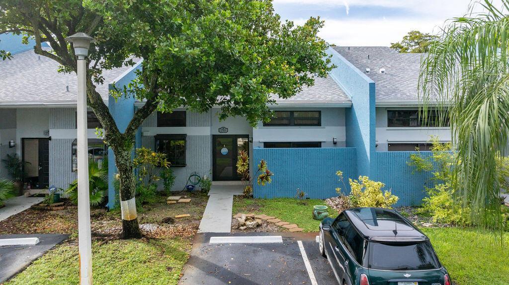 2840 S OAKLAND FOREST Drive # 2703, Oakland Park FL 33309