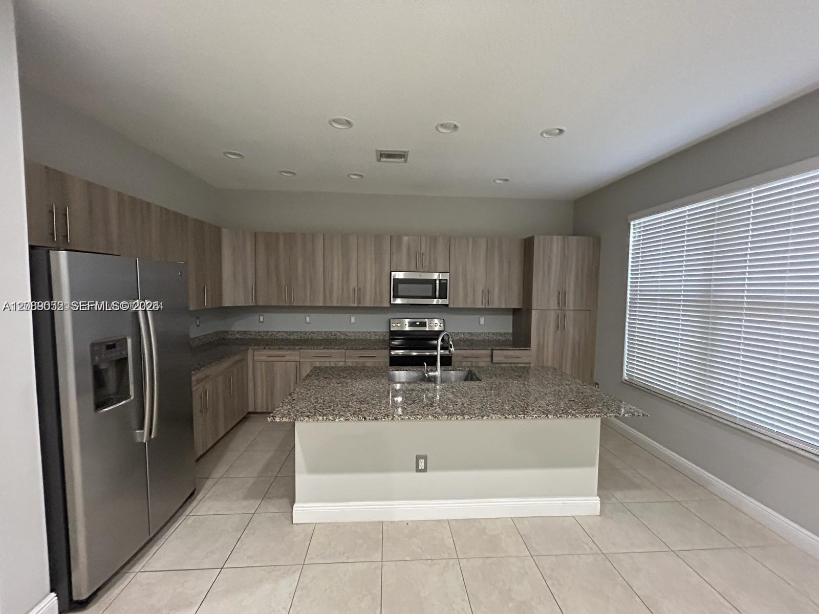 20962 NW 1st Dr # 20962, Pembroke Pines FL 33029 photo 4