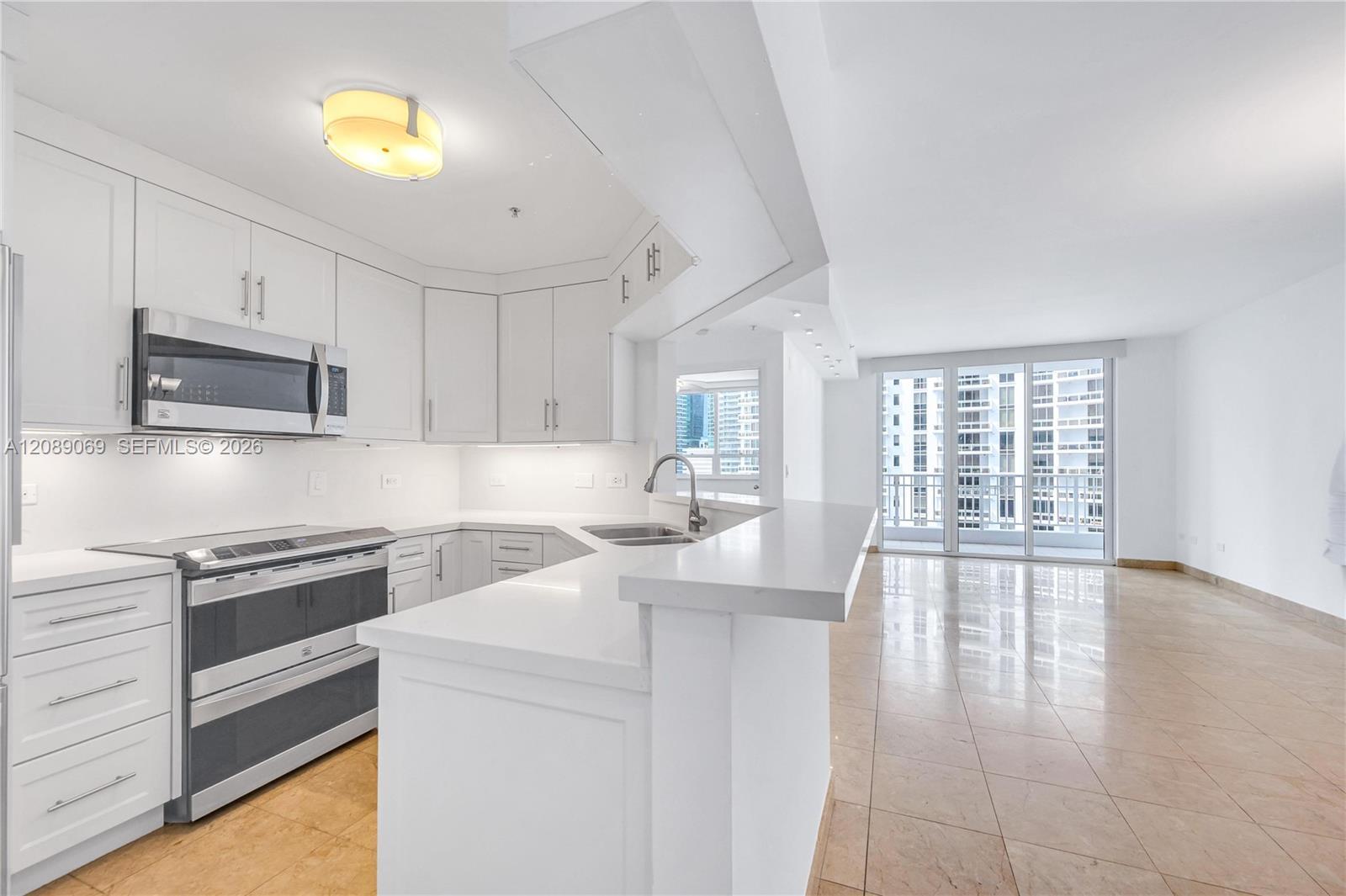 801 Brickell Key Blvd # 2208, Miami FL 33131 photo 4