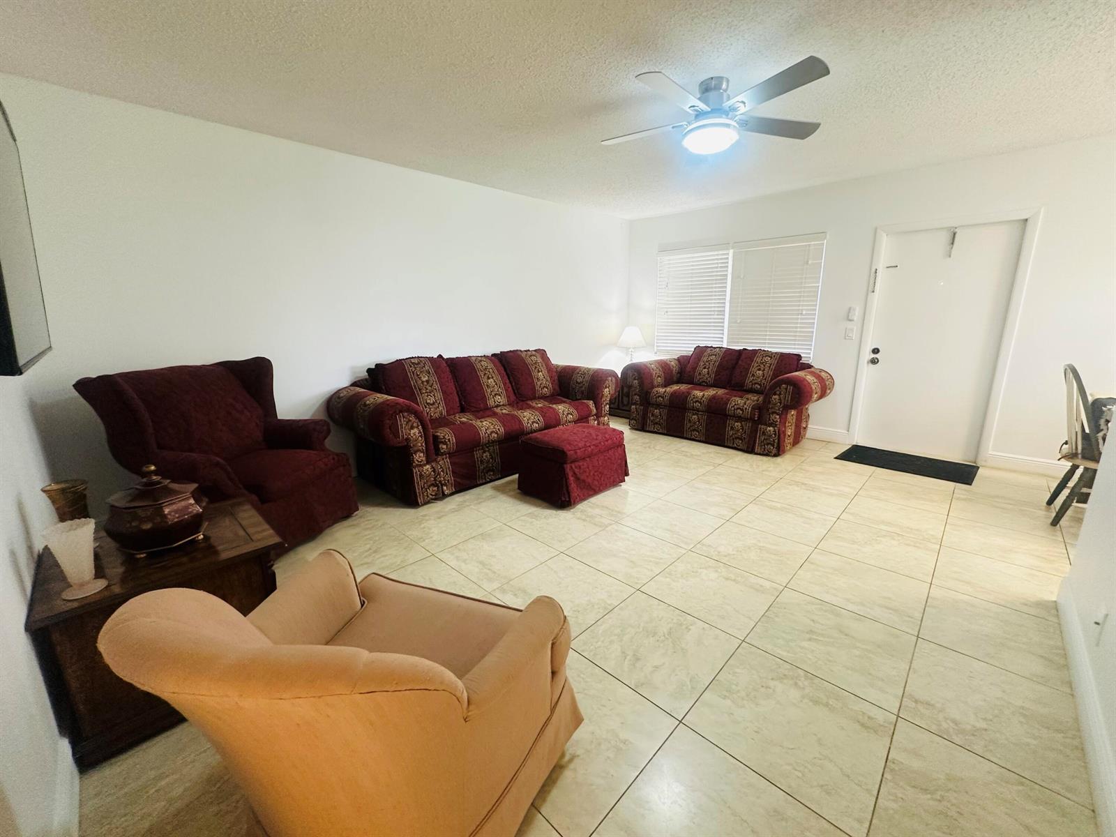 264 Farnham K, Deerfield Beach FL 33442 photo 3