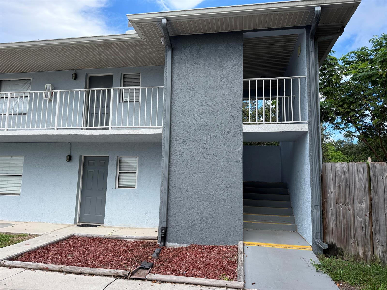 605 Ixoria Avenue Unit 21, Fort Pierce FL 34982