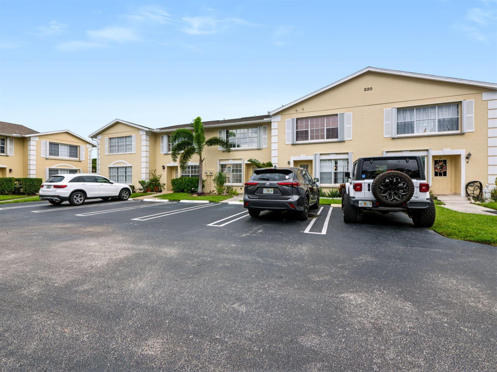 220 Foxtail Drive # G, FL 33415 photo 3