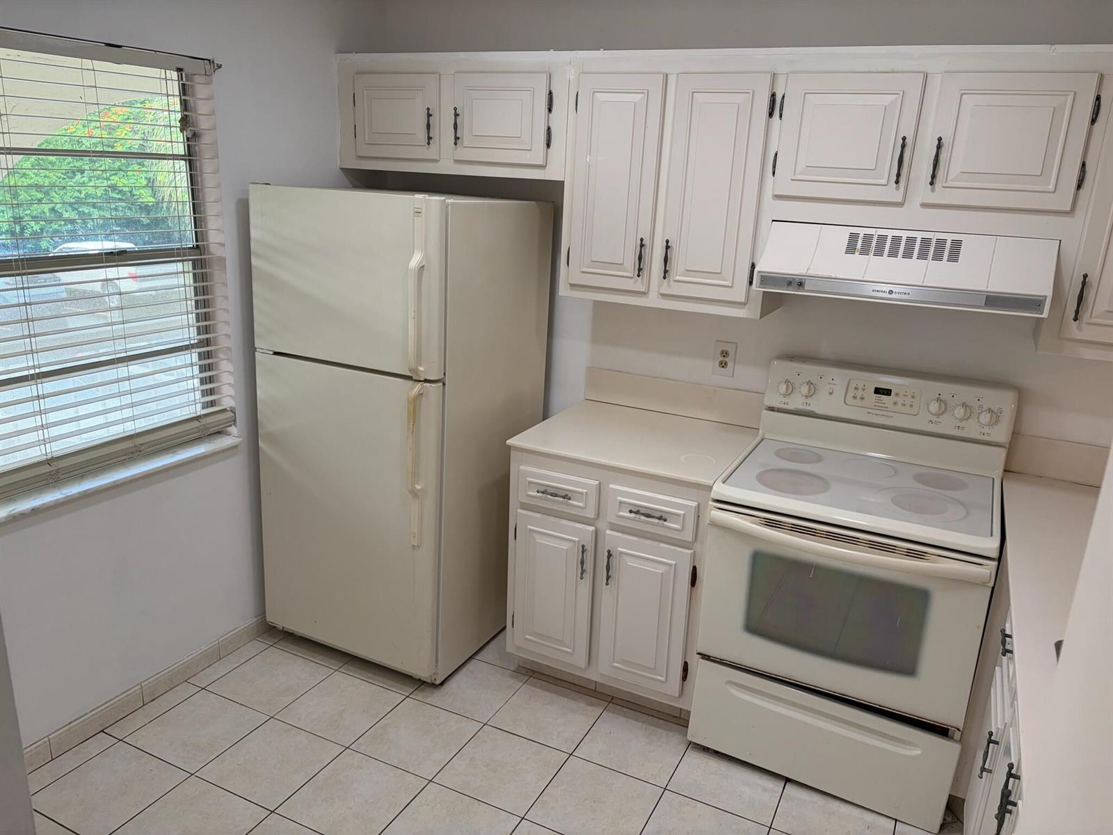 2614 NASSAU # F2, Coconut Creek FL 33066 photo 3
