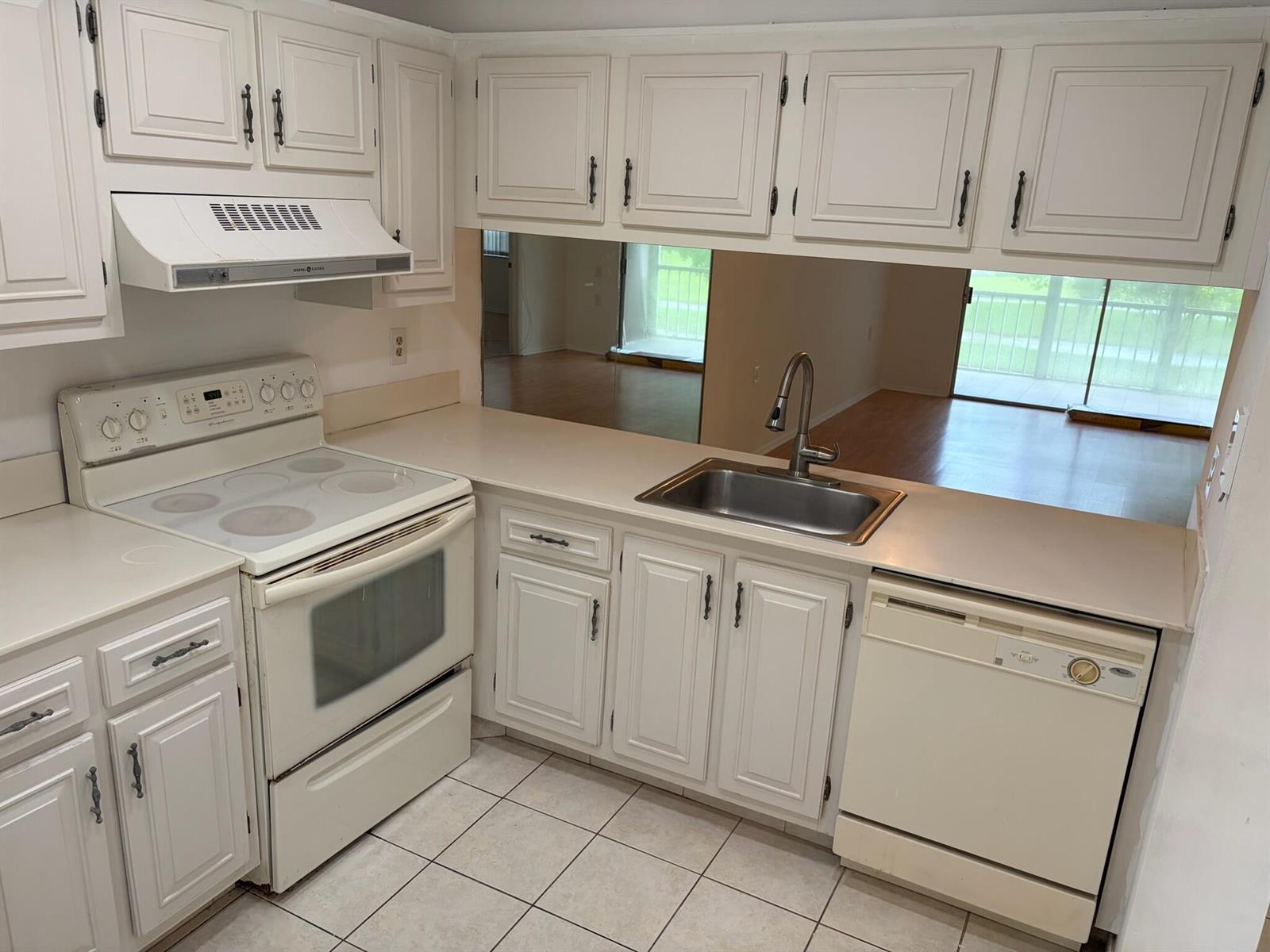2614 NASSAU # F2, Coconut Creek FL 33066 photo 4