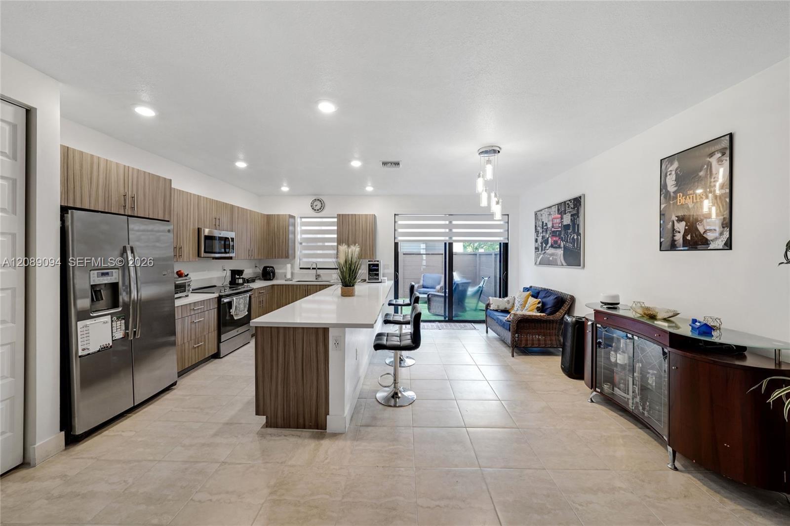 15809 NW 91st Ct, Miami Lakes FL 33018 photo 3