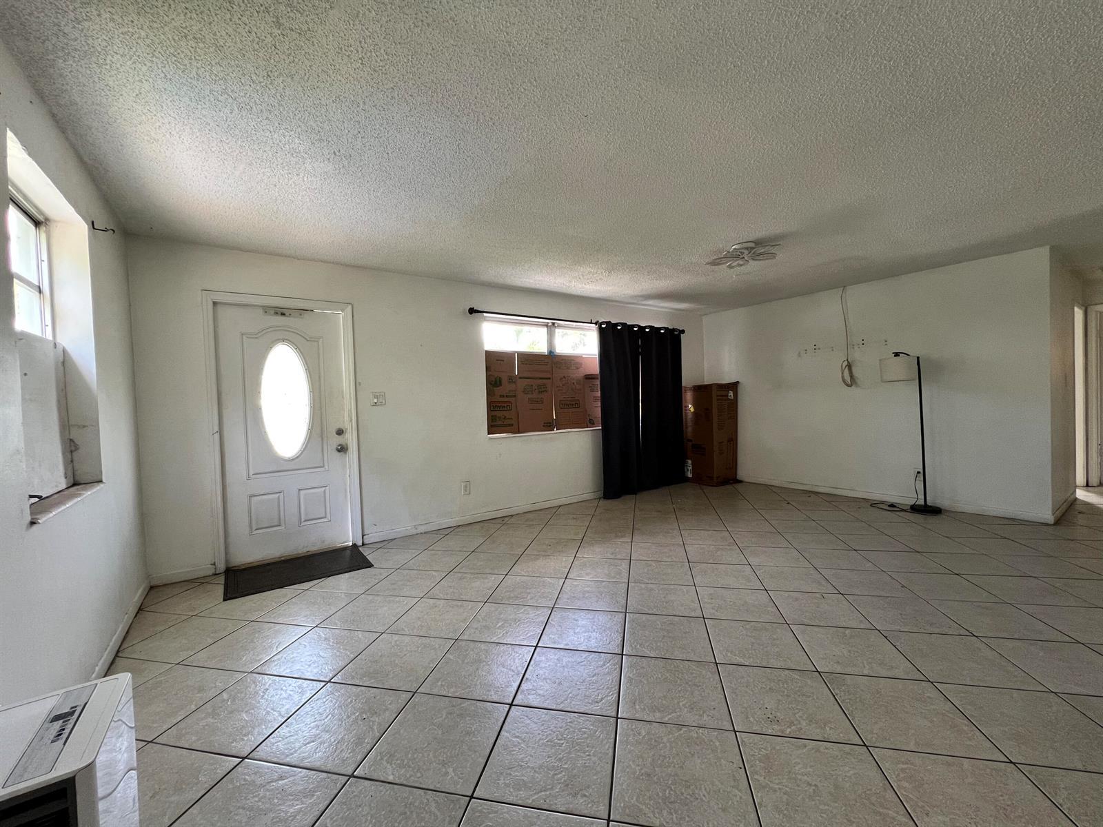 5671 NE 8TH Avenue, Oakland Park FL 33334 photo 3