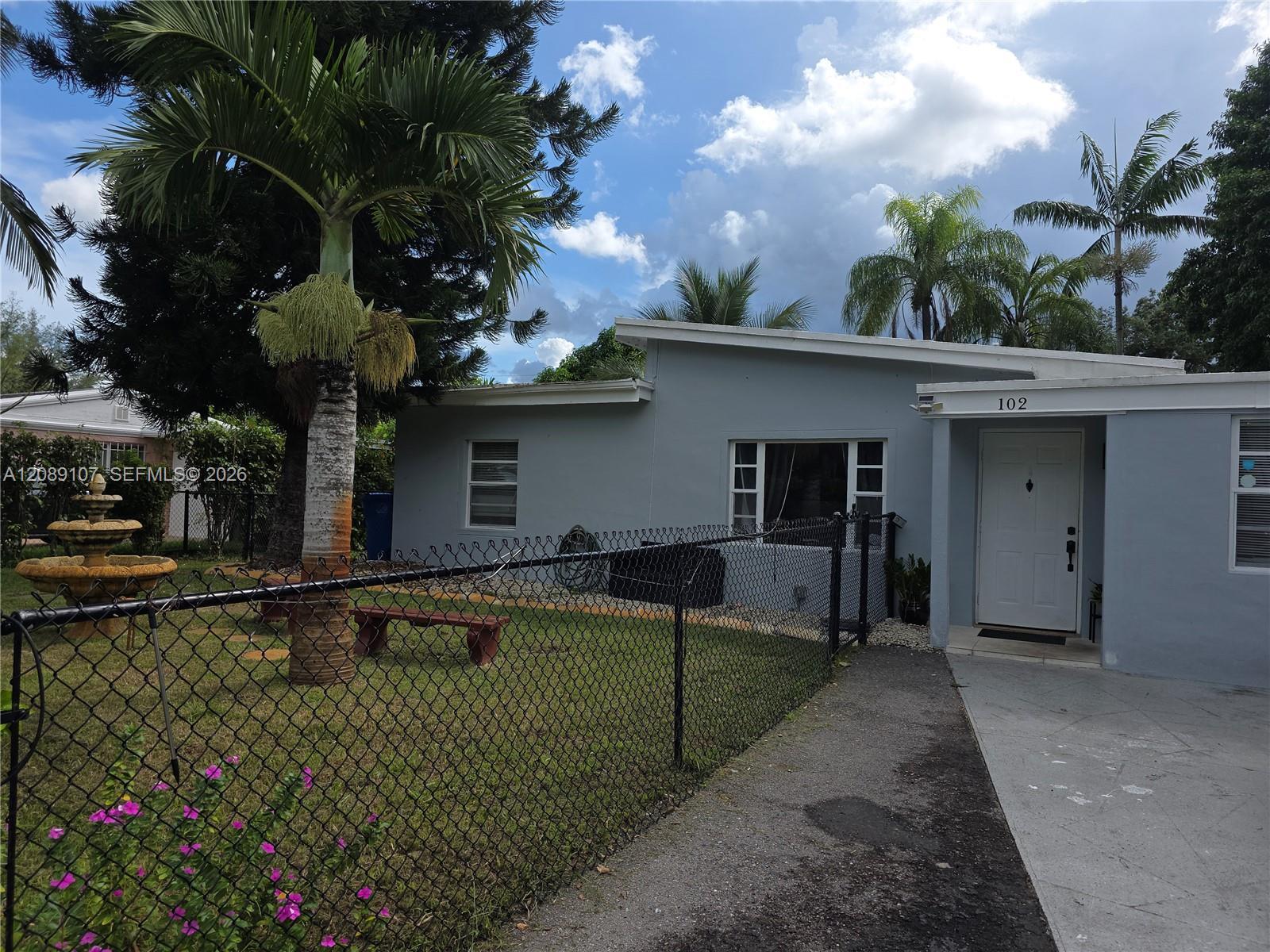 102 Williams Rd, West Park FL 33023