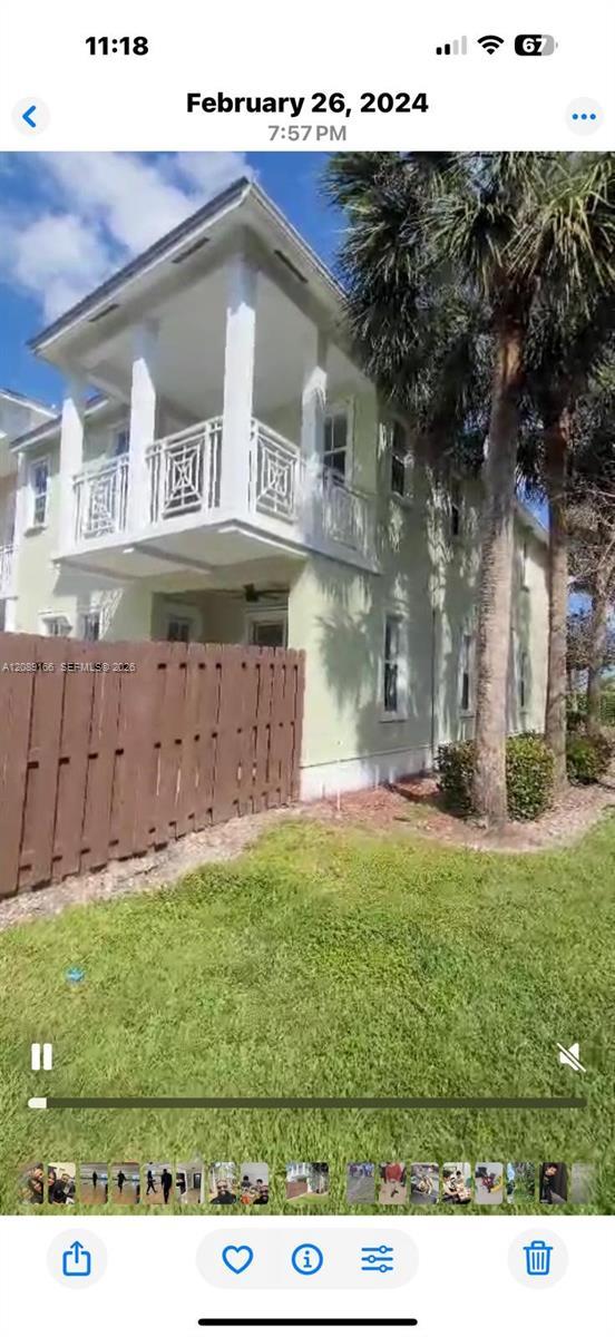 7414 NW 107th Ct, Doral FL 33178 photo 2