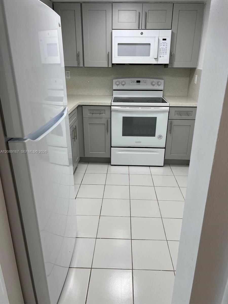 11750 SW 18th St # 1, Miami FL 33175