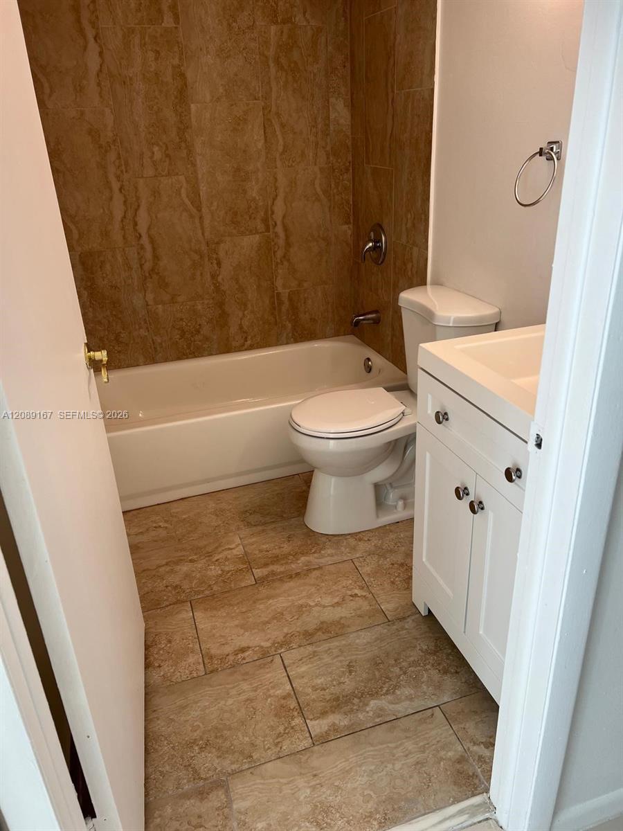 11750 SW 18th St # 1, Miami FL 33175 photo 4