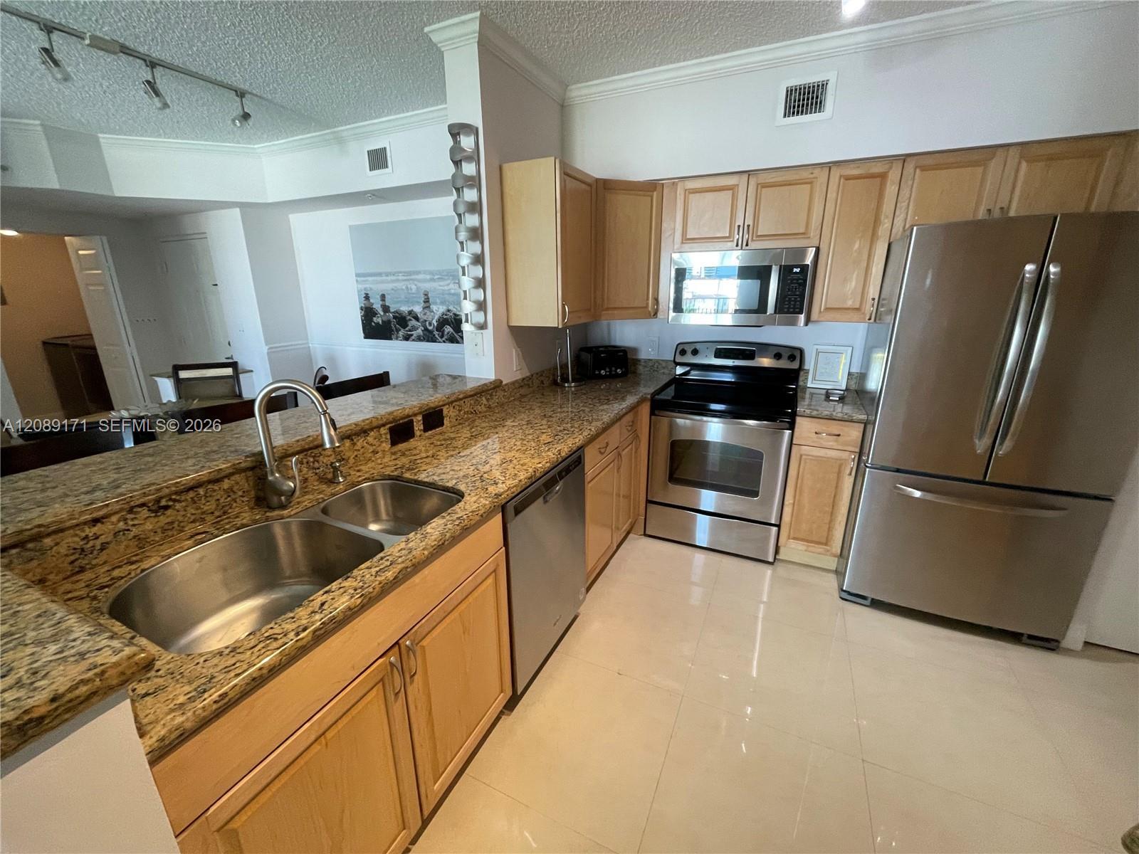 17100 N Bay Rd # 1816, Sunny Isles Beach FL 33160