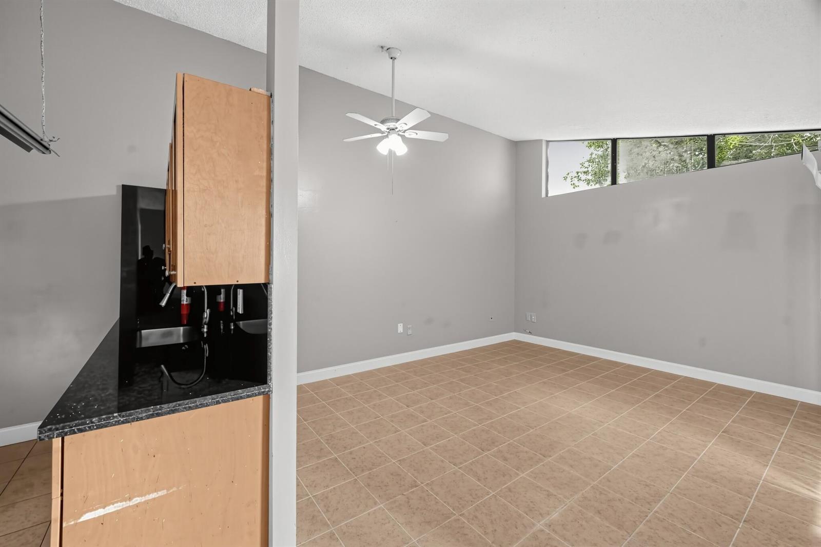 4552 NW 185TH Street, Miami Gardens FL 33055 photo 2