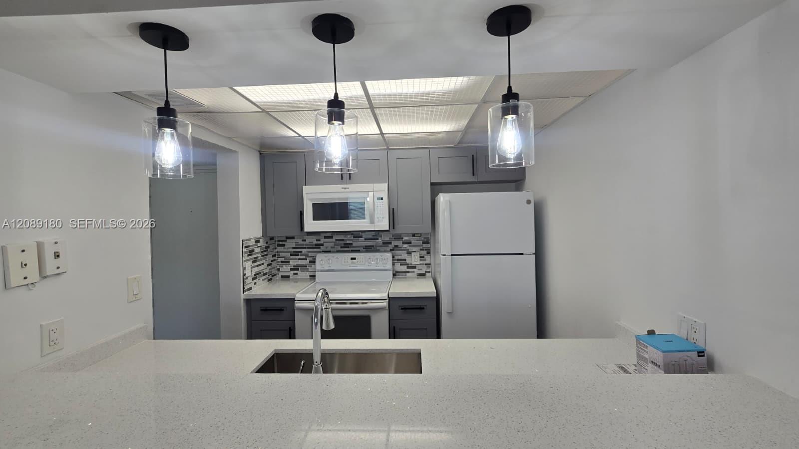 8180 Geneva Ct # 419, Doral FL 33166