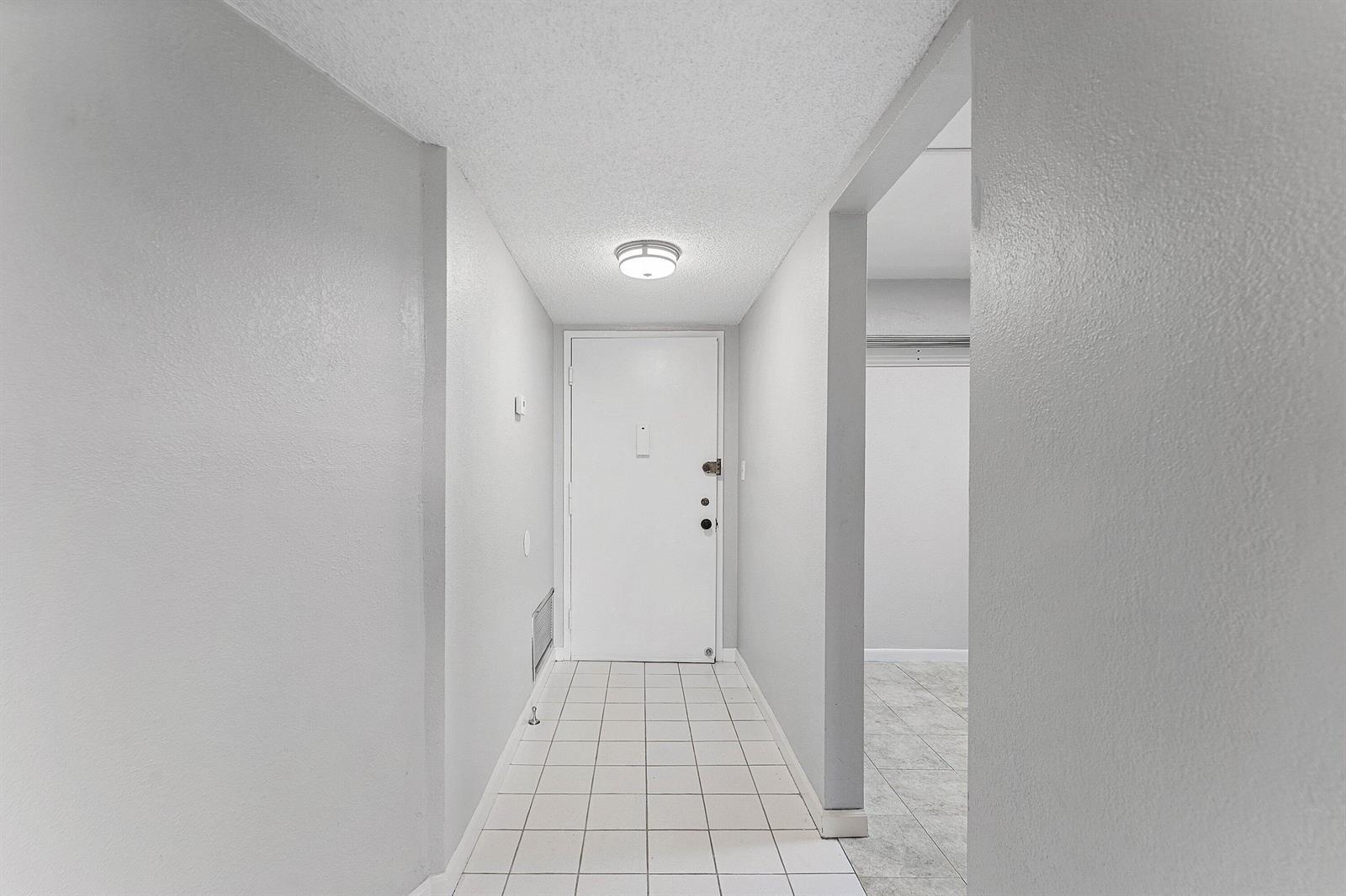 1300 NE Miami Gardens Drive # 308E, Miami FL 33179 photo 5