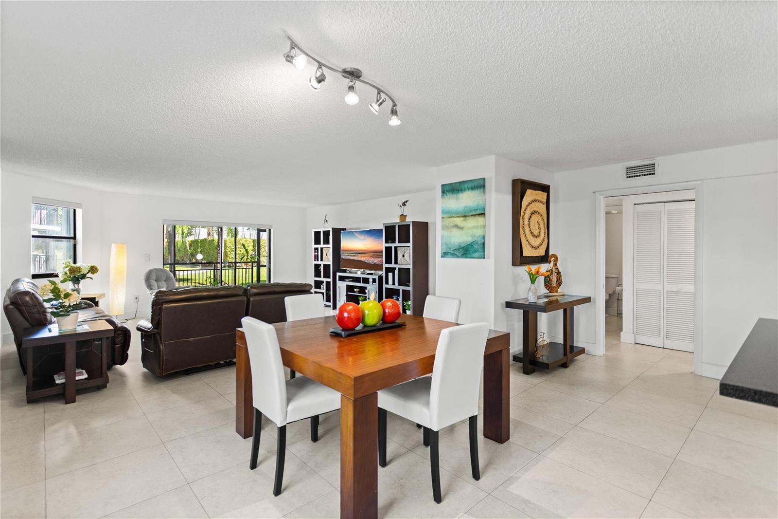 16051 Blatt Boulevard # 101, Weston FL 33326 photo 3