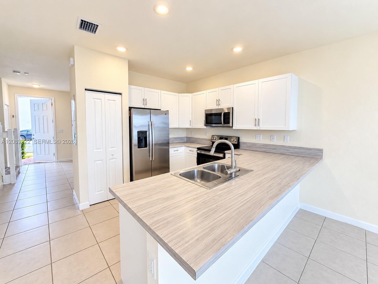 11209 W 34th Way # 11209, Hialeah FL 33018 photo 3