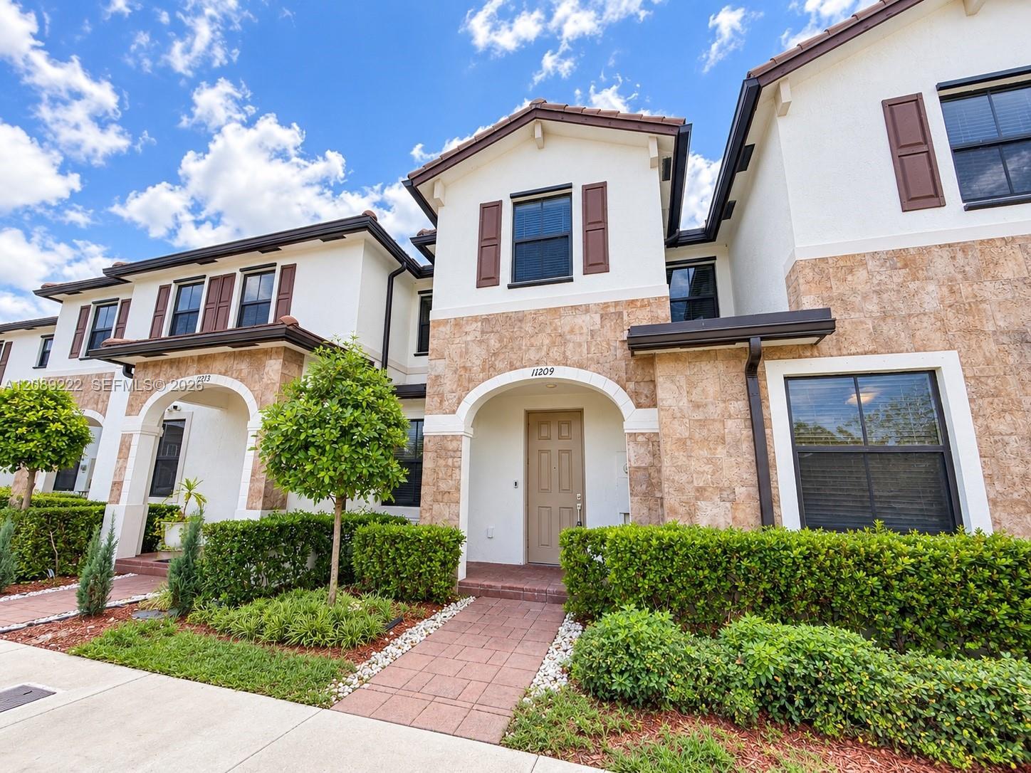 11209 W 34th Way # 11209, Hialeah FL 33018