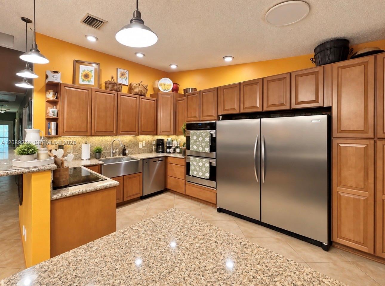 7642 NW 38th Ct, Sunrise FL 33351 photo 5