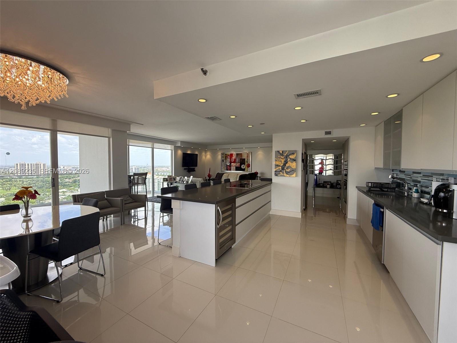 19707 Turnberry Way # 27D, Aventura FL 33180 photo 4