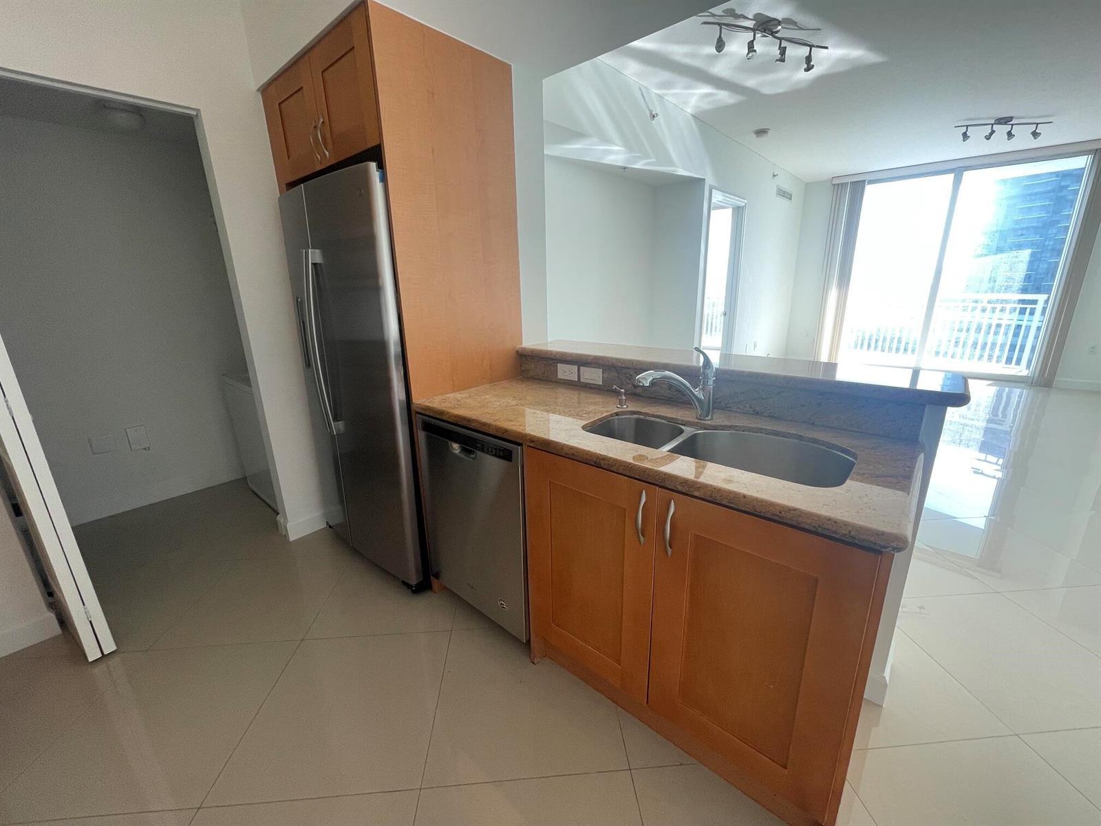 1755 E HALLANDALE BEACH Boulevard # 1005E, Hallandale Beach FL 33009 photo 3