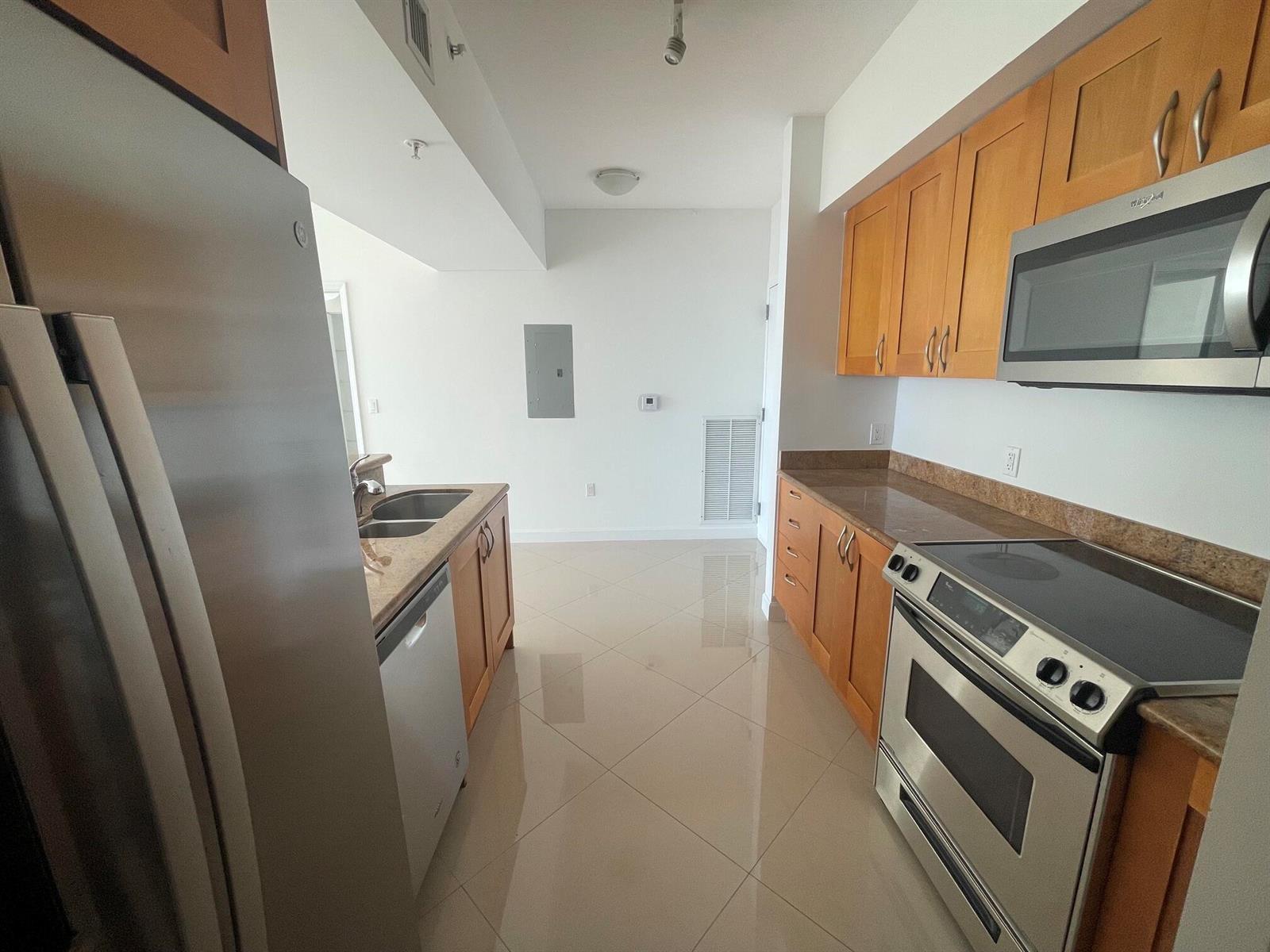 1755 E HALLANDALE BEACH Boulevard # 1005E, Hallandale Beach FL 33009 photo 5