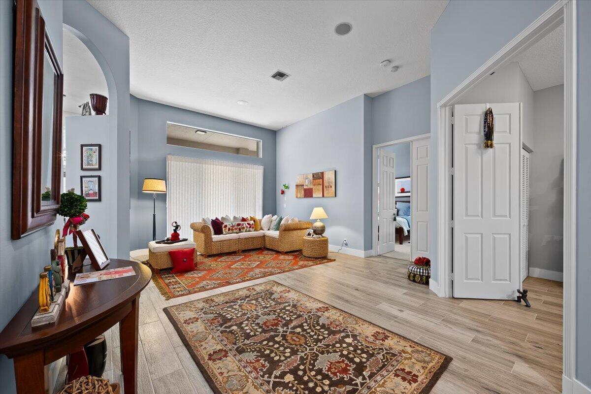15522 Cypress Park Drive, Wellington FL 33414 photo 4