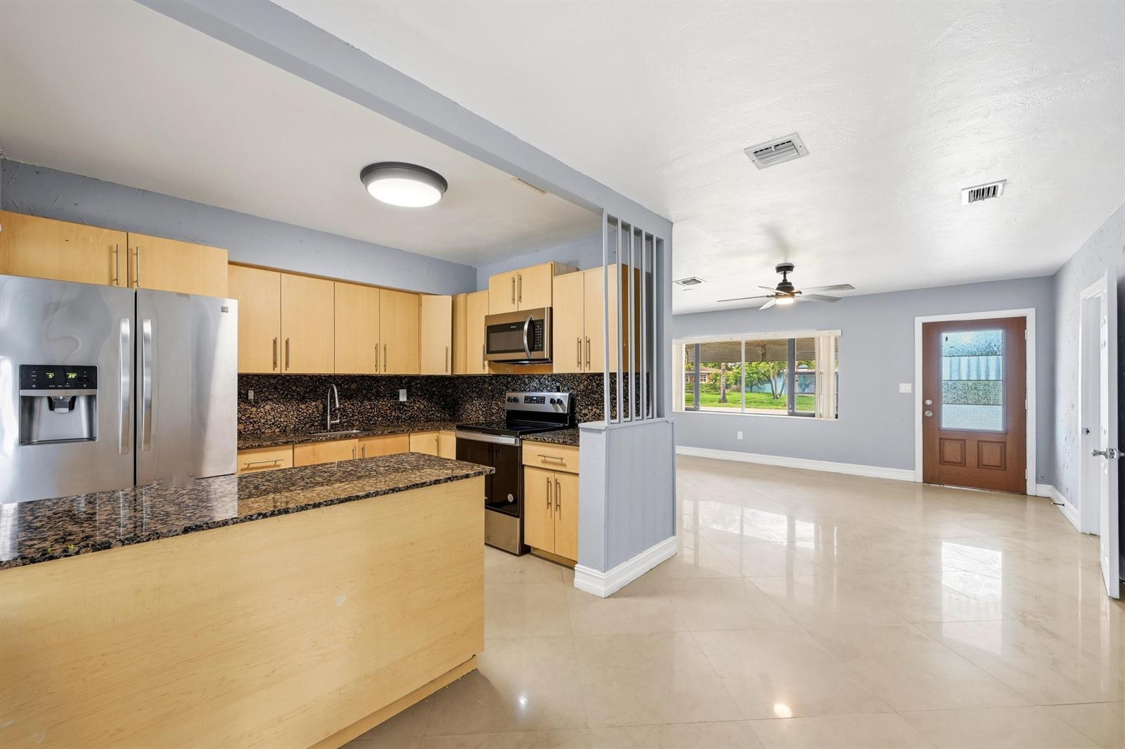 740 E EVANSTON Circle, Fort Lauderdale FL 33312 photo 2