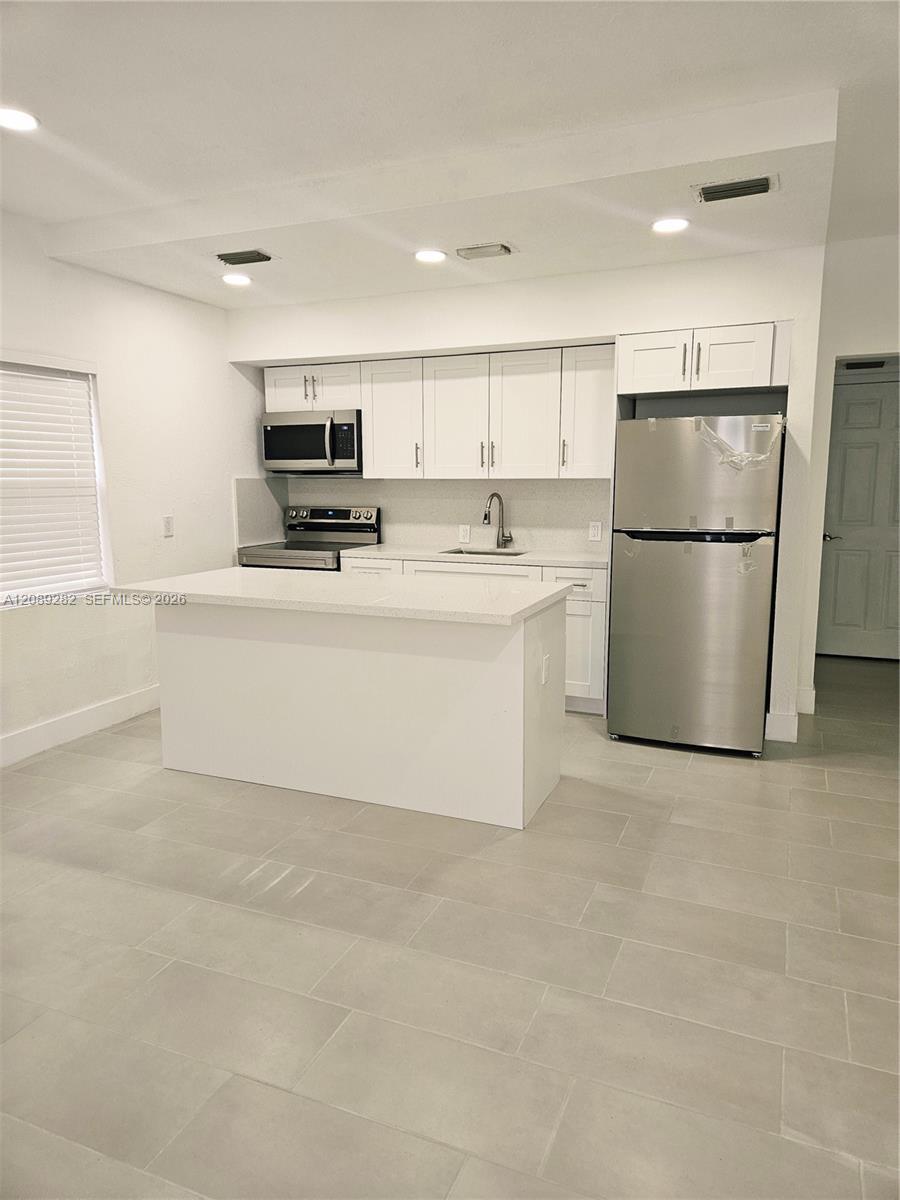 2756 NW 46th St # 101, Miami FL 33142 photo 5