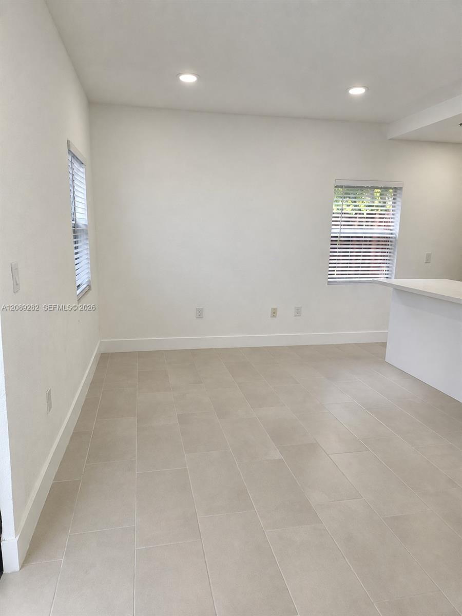 2756 NW 46th St # 101, Miami FL 33142 photo 4