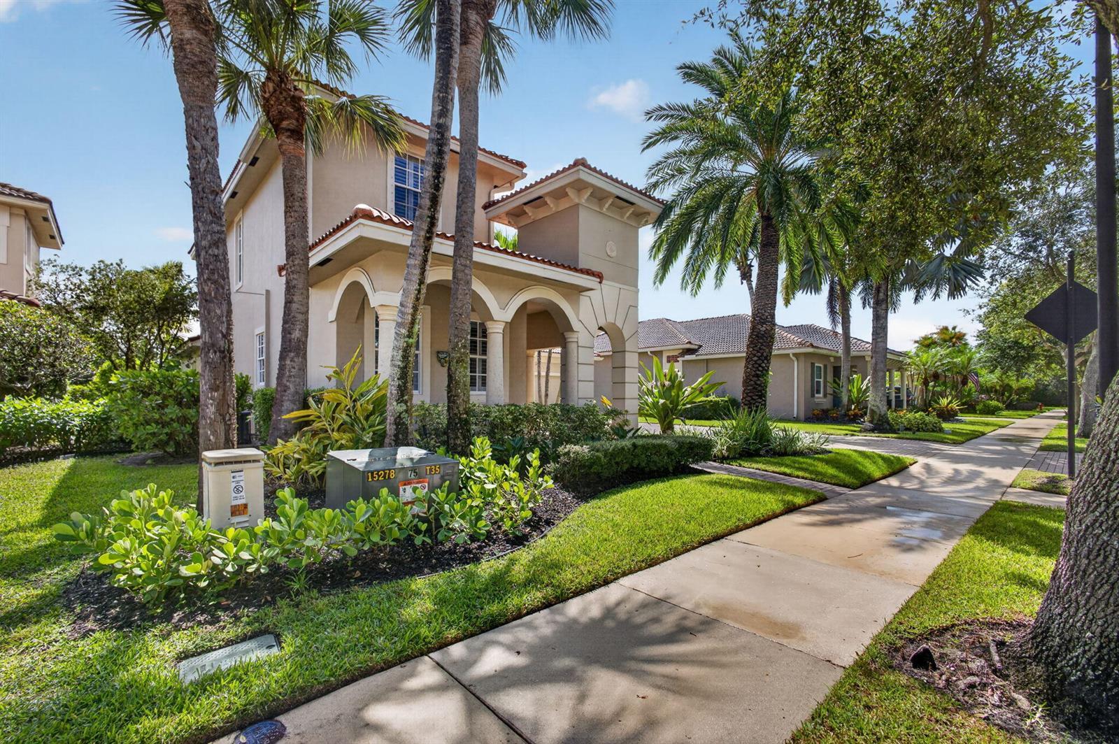 110 Via Veracruz, Jupiter FL 33458 photo 3
