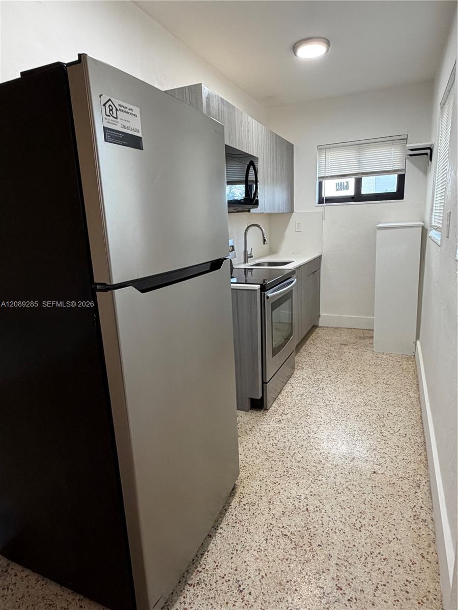 600 SW 10th St # 2, Miami FL 33130 photo 2