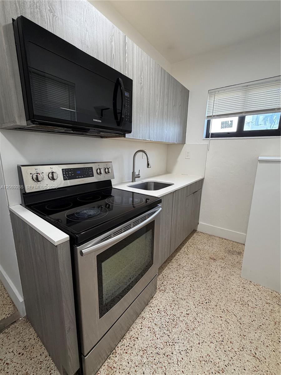 600 SW 10th St # 2, Miami FL 33130 photo 3