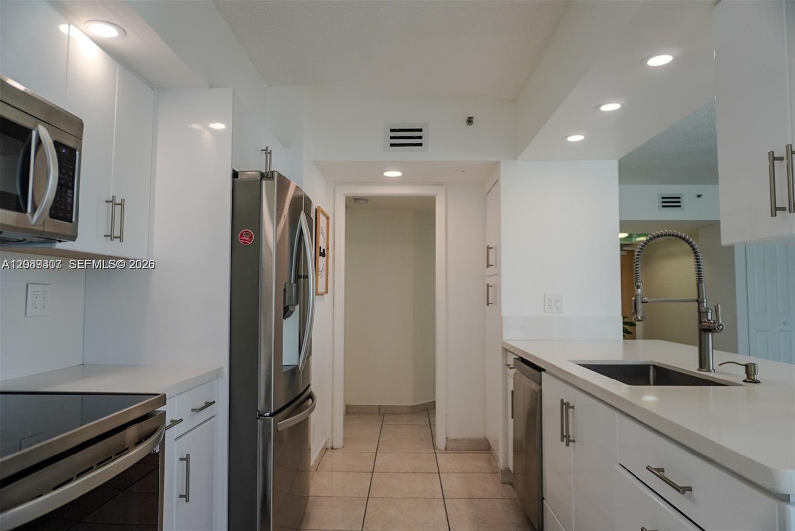 16485 Collins Ave # 338, Sunny Isles Beach FL 33160 photo 4