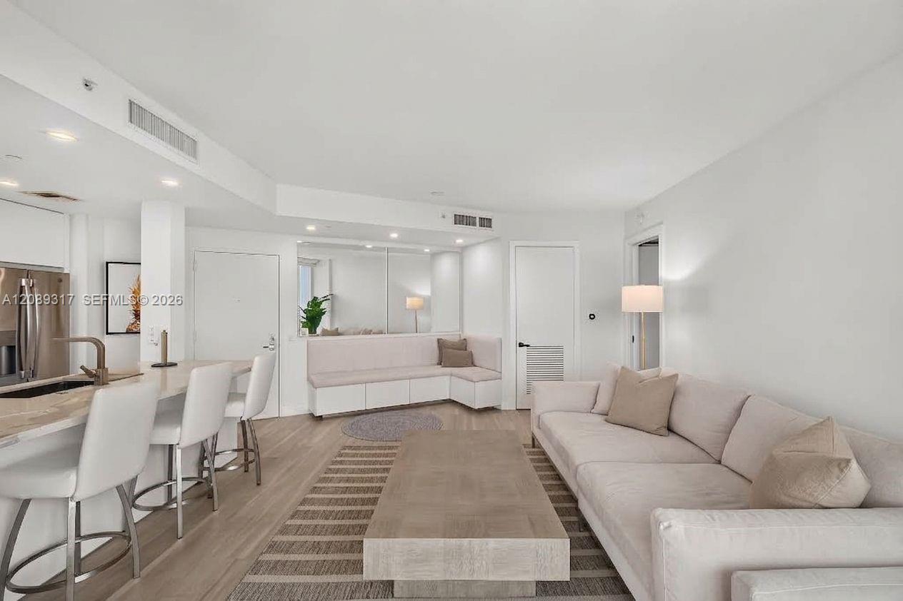 2475 Brickell Ave # 2401, Miami FL 33129 photo 3