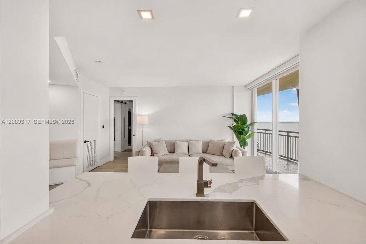 2475 Brickell Ave # 2401, Miami FL 33129 photo 4