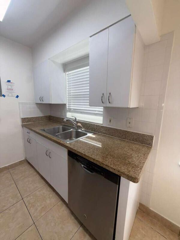 100 SW 10th Street # 204, Fort Lauderdale FL 33315 photo 4