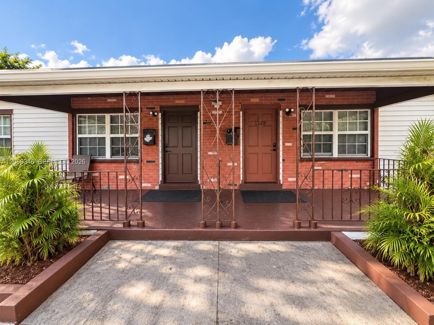1526 NE 135th St, North Miami FL 33161 photo 4
