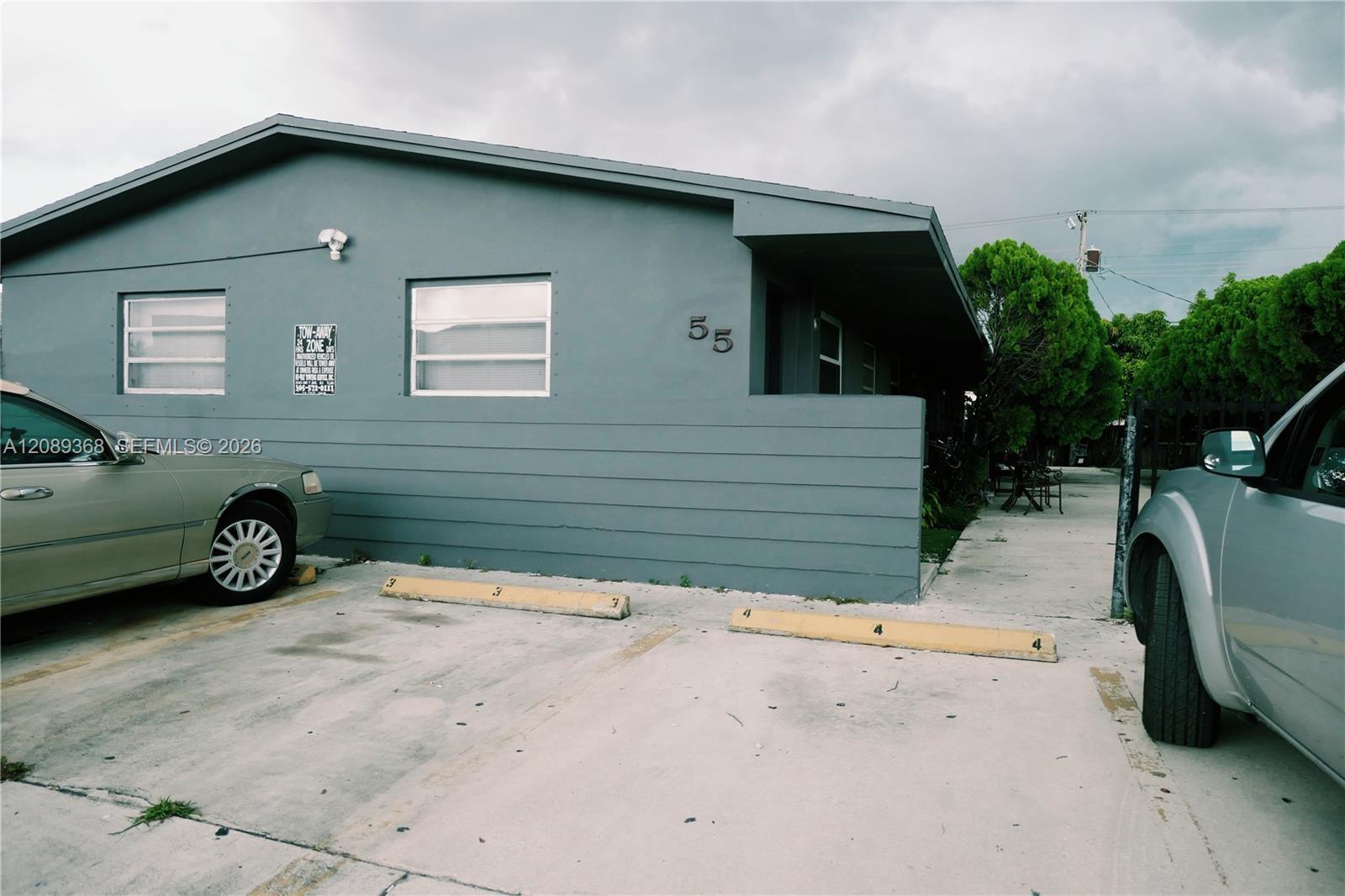 55 W 9th St # 1, Hialeah FL 33010