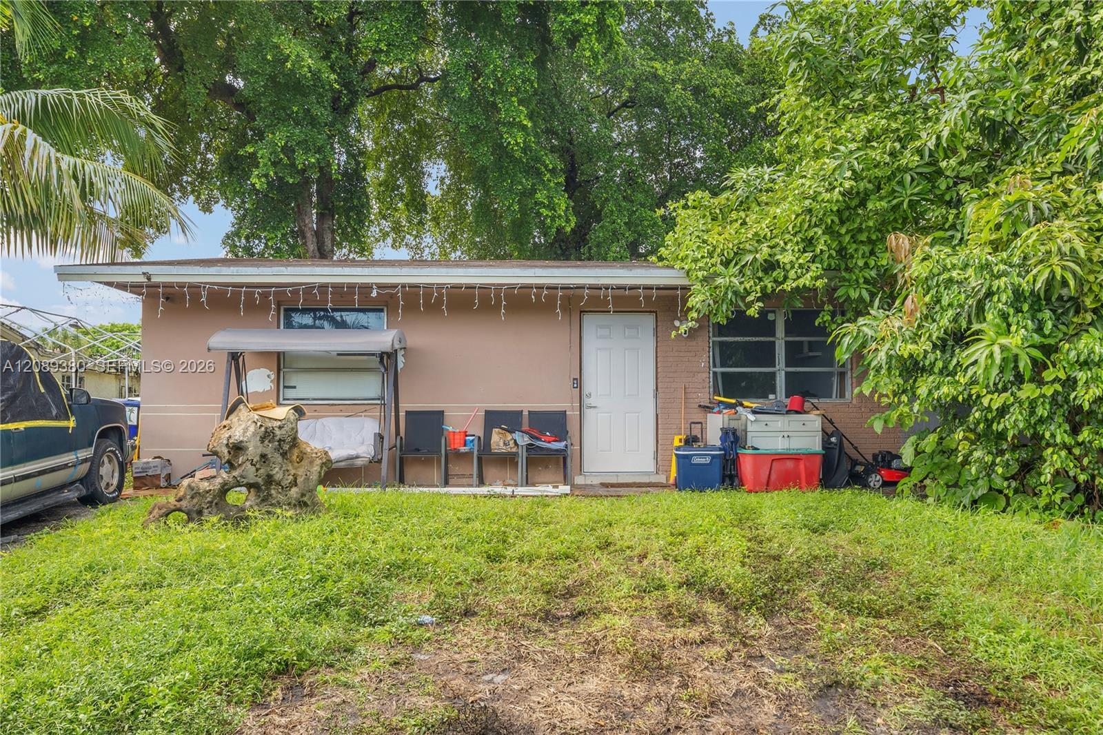 1947 SW 63rd Ter, North Lauderdale FL 33068