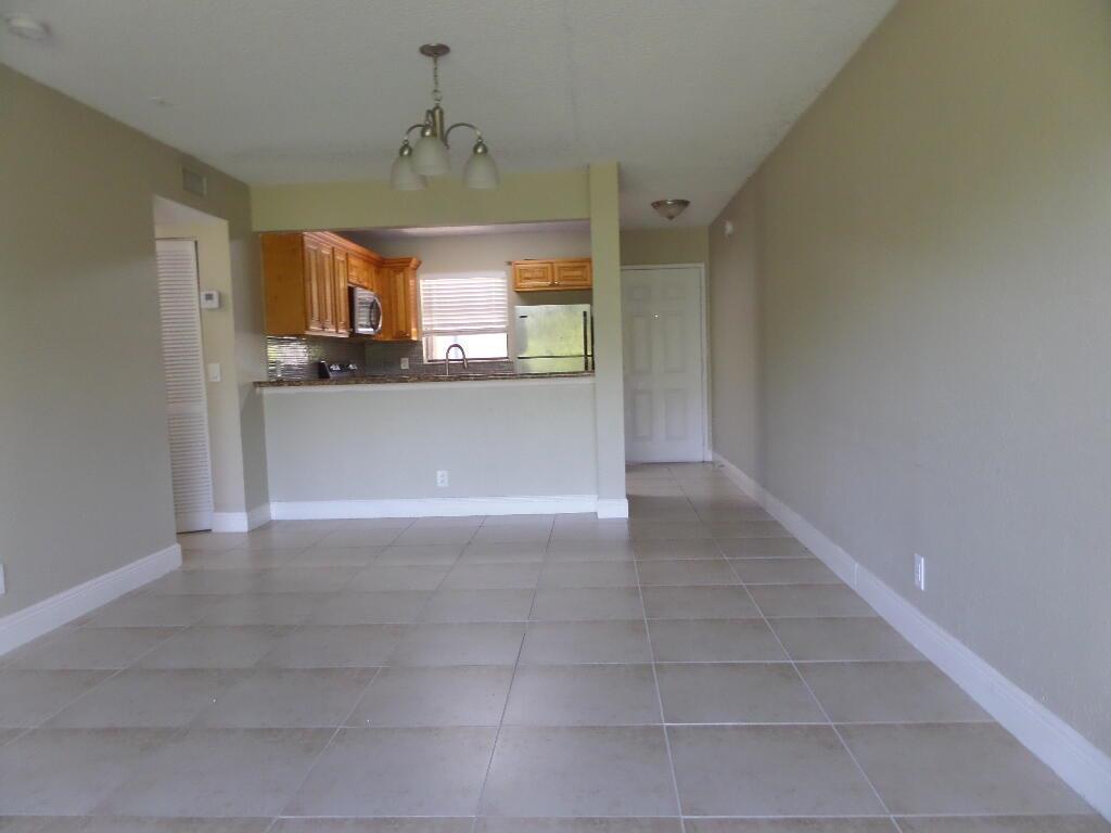 1581 BALFOUR POINT Drive # G, West Palm Beach FL 33411 photo 3