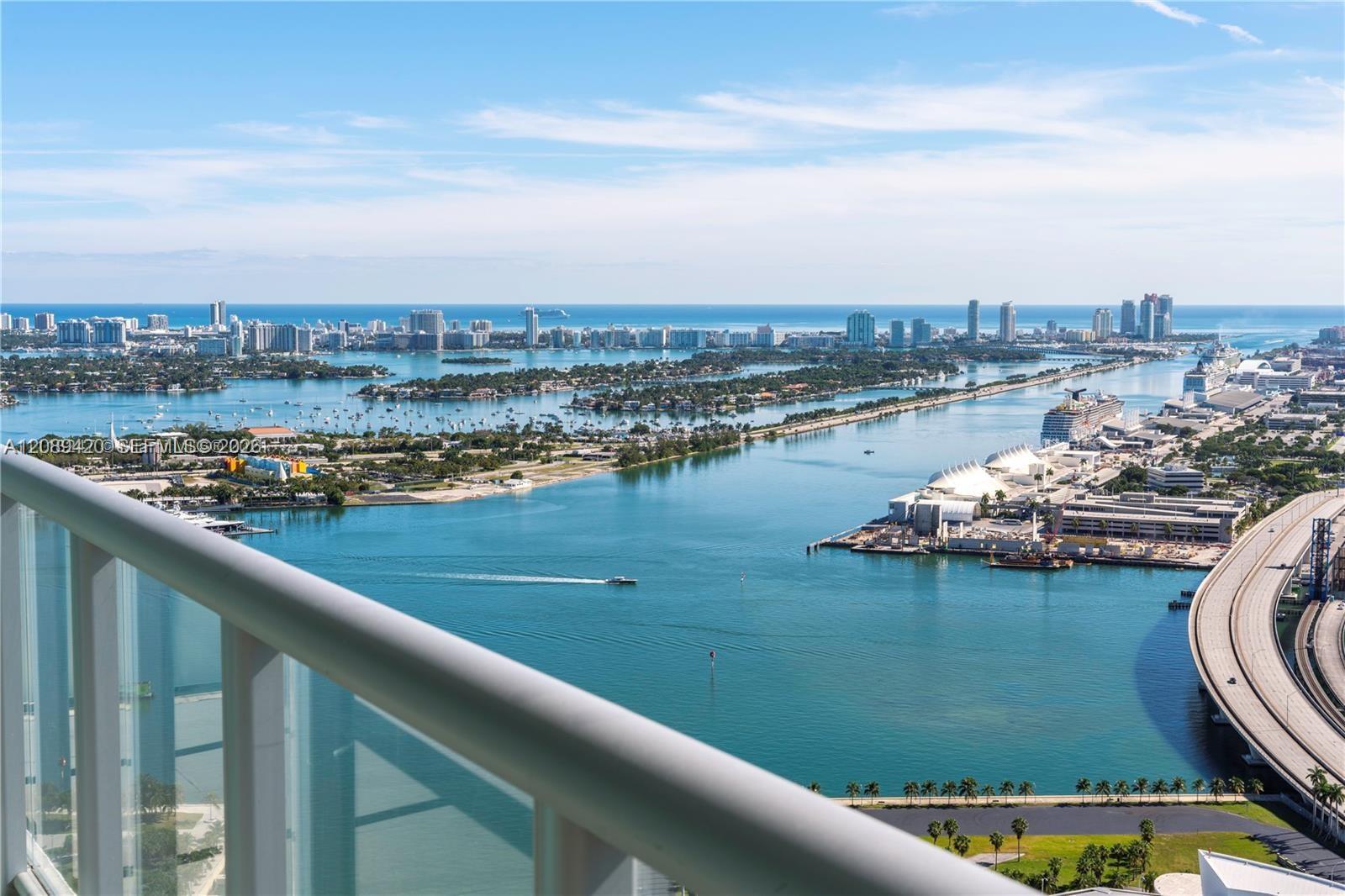 888 Biscayne Blvd # 3302, Miami FL 33132