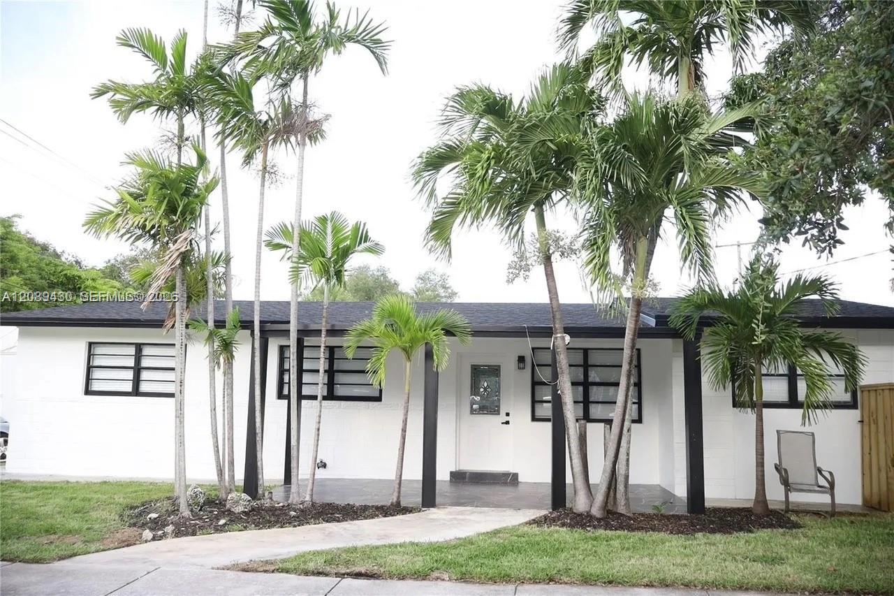 3955 SW 69th Ave, Miami FL 33155 photo 2