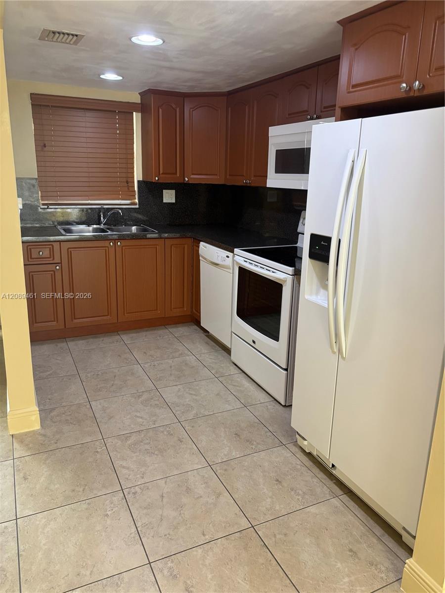 220 NW 87th Ave # K210, Miami FL 33172 photo 4