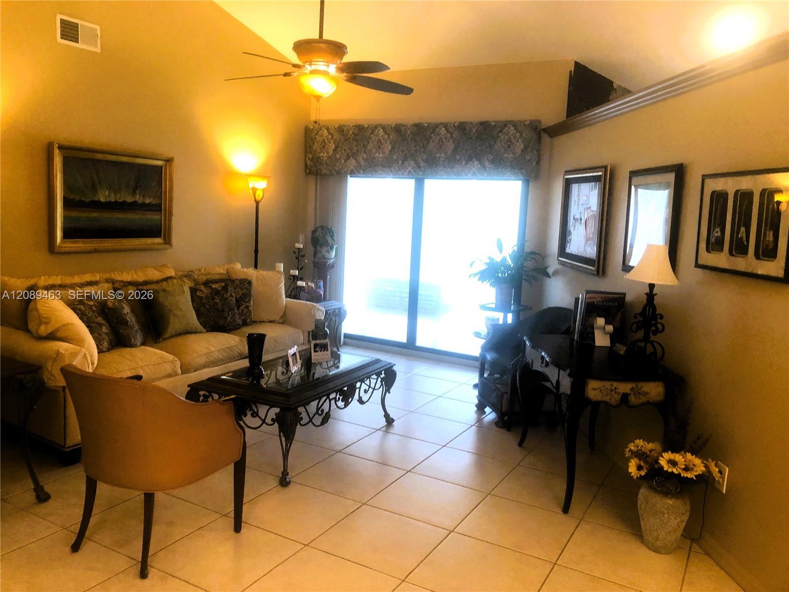 14481 Hickory Ct, Davie FL 33325 photo 2