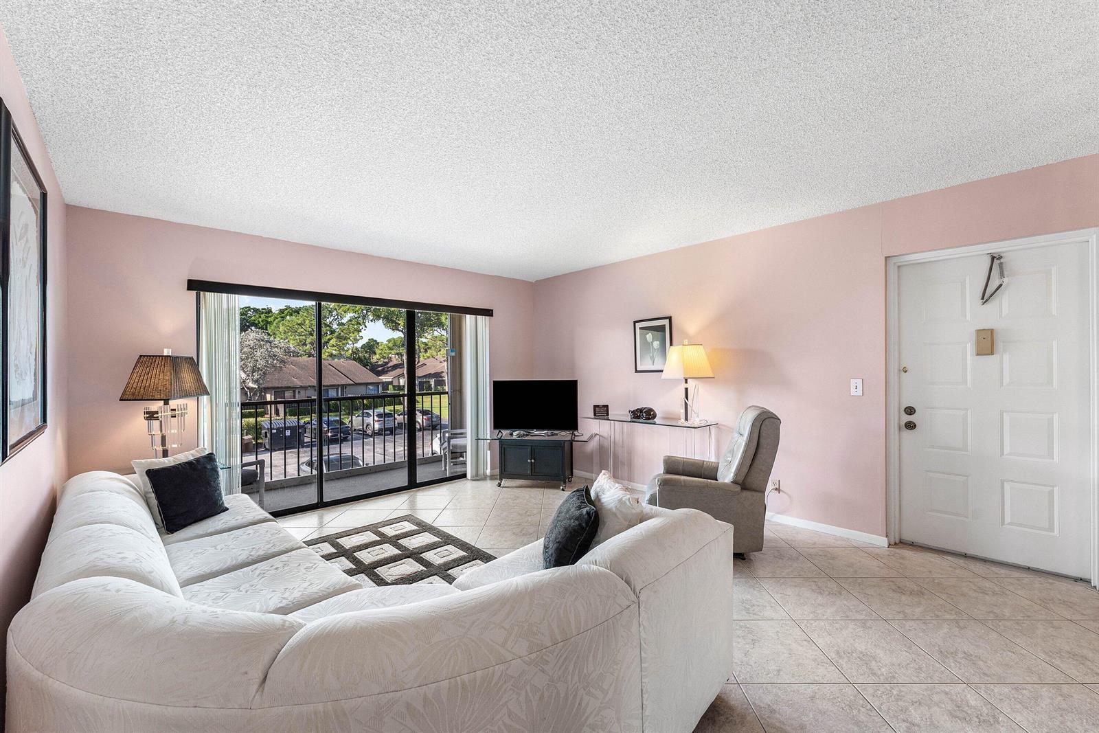 708 Sunny Pine Way # H2, FL 33415 photo 3