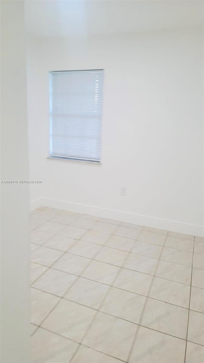 19225 NW 50 CT, Miami Gardens FL 33055 photo 4