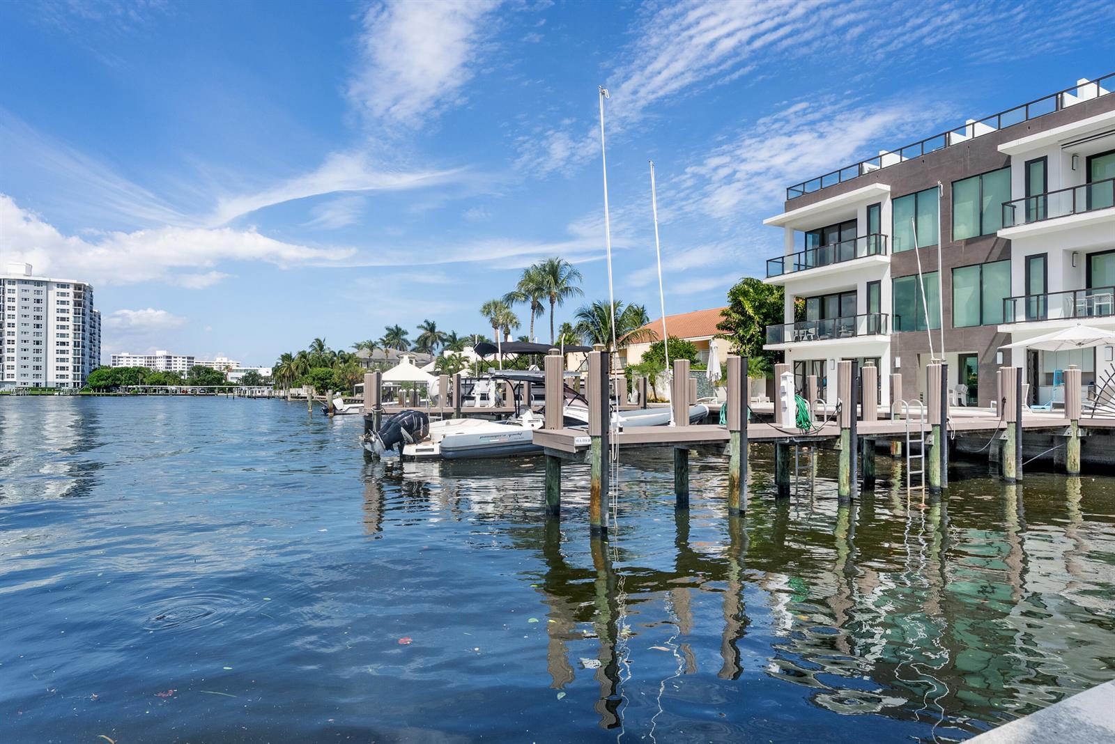 990 CASUARINA Road # 4, Delray Beach FL 33483 photo 3