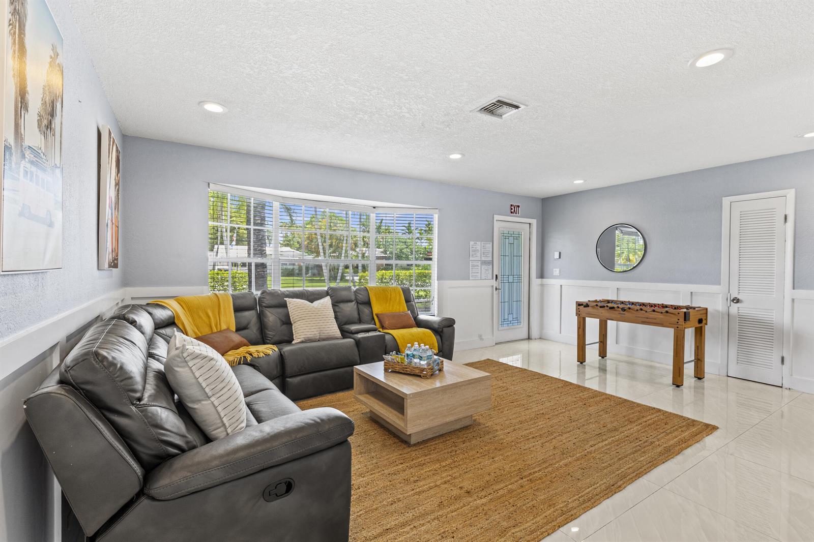 1422 COOLIDGE Street, Hollywood FL 33020 photo 4