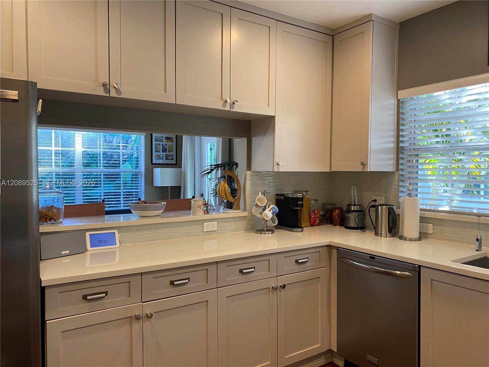 600 Alminar Ave, Coral Gables FL 33146 photo 5